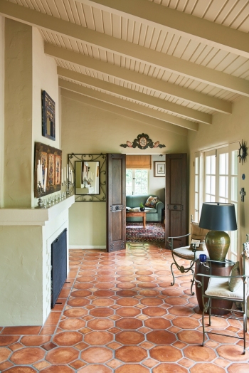 Keep-175-127-166-Interior-Photography-Portfolio-of-Architectural-Photographer-Peter-Christiansen-Valli-Rollins-Shenandoah